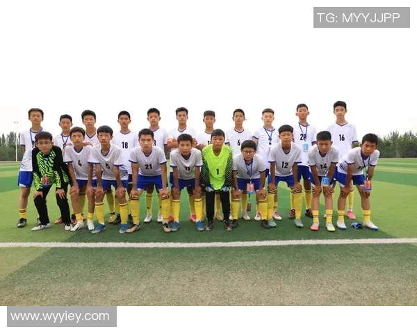 足球呼号激荡激情赛场传递梦想与团结的力量